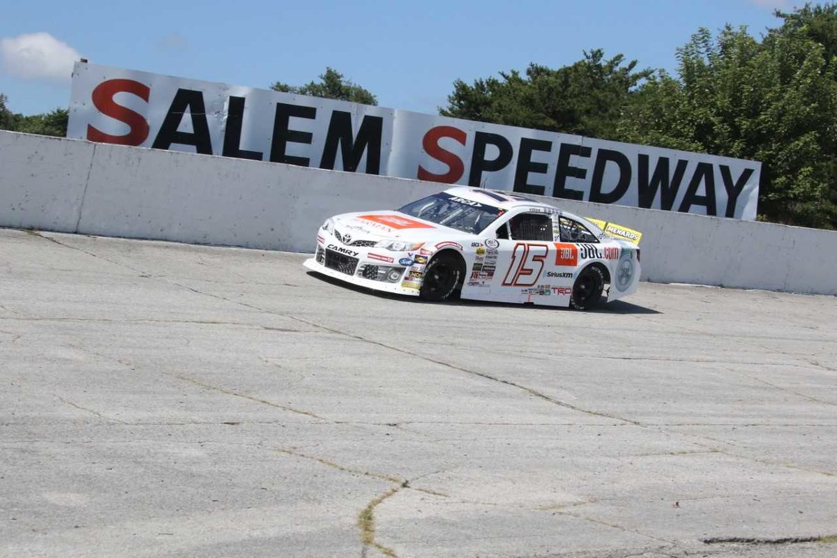 Eckes Leads Salem Practice