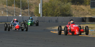 Varacins Wins His Seventh Runoffs after a Formula Vee Dogfight