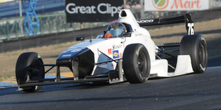 Hickman Gets National Championship in Formula 1000